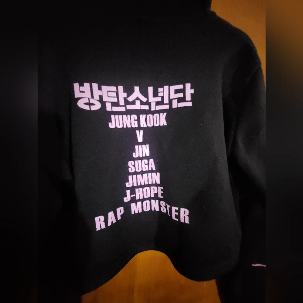 BTS   animal ear Hooded Crop Pullover Size  S - Picture 4 of 4